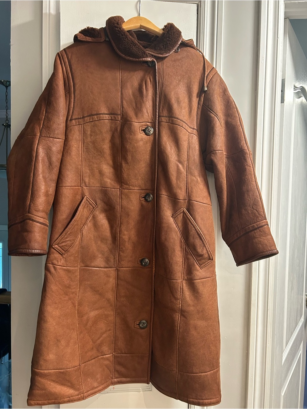 VINTAGE Women's Brown Shearling Leather Coat with Hood